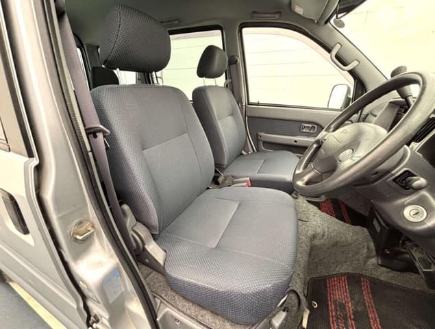 2001 Daihatsu Atrai JDM car for sale — photo 13 of 25