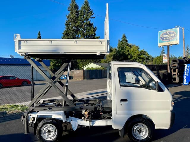 1993 Mazda Scrum JDM car for sale — photo 22 of 25