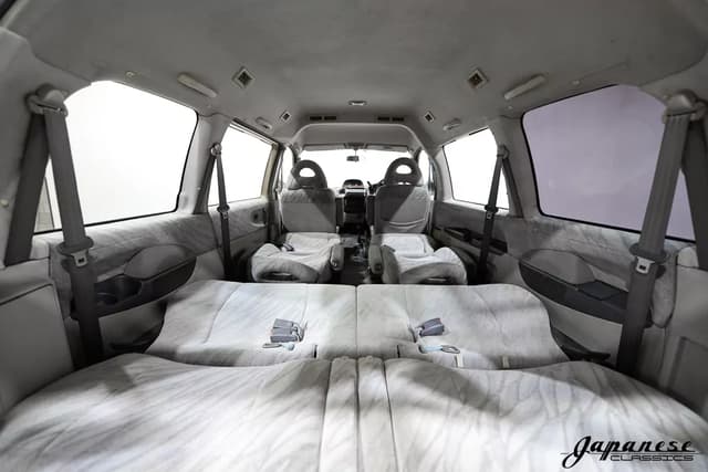 1996 Mitsubishi Delica JDM car for sale — photo 21 of 25