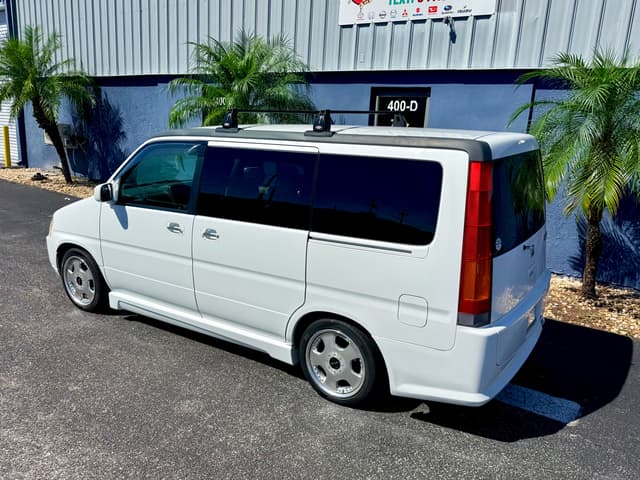 2000 Honda Stepwagon JDM car for sale — photo 5 of 25