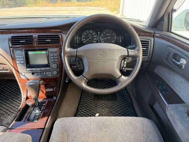 1997 Nissan Cima JDM car for sale — photo 19 of 21