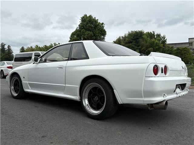 1994 Nissan Skyline JDM car for sale — photo 18 of 23