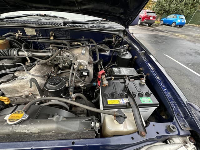 1996 Toyota Hilux Surf JDM car for sale — photo 22 of 25