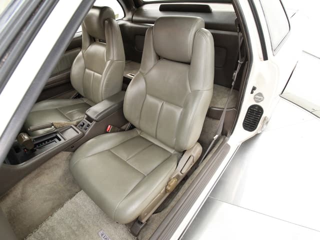 1989 Toyota Soarer JDM car for sale — photo 17 of 25
