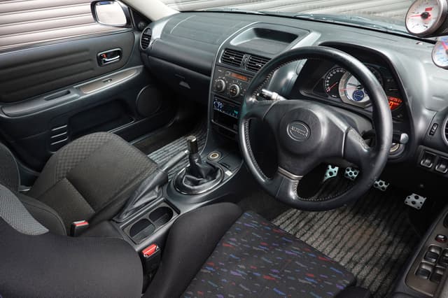 2002 Toyota Altezza JDM car for sale — photo 6 of 25