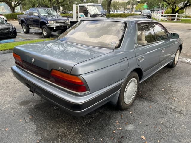 1989 Nissan Laurel JDM car for sale — photo 7 of 17