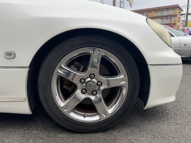2001 Toyota Aristo JDM car for sale — photo 9 of 25