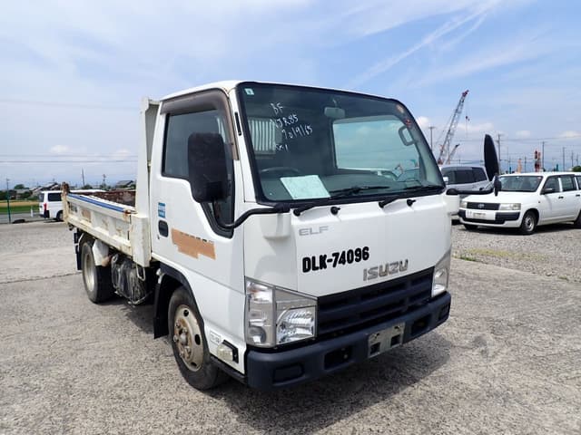 2011 Isuzu Elf JDM car for sale — photo 12 of 25
