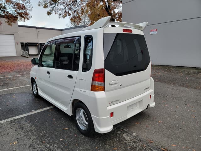1998 Mitsubishi Toppo Mitsubishi JDM car for sale — photo 6 of 13