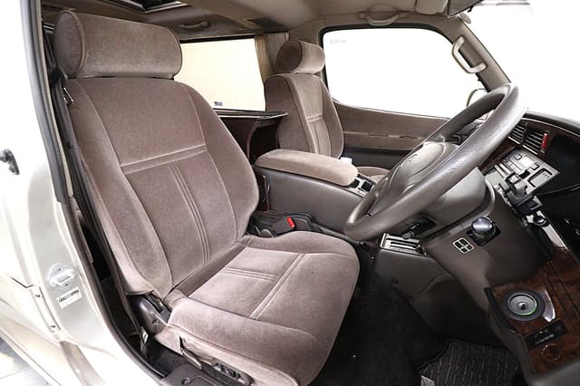 1997 Toyota HiAce JDM car for sale — photo 16 of 25