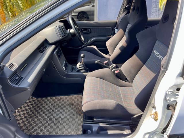 1991 Isuzu JDM car for sale — photo 20 of 25