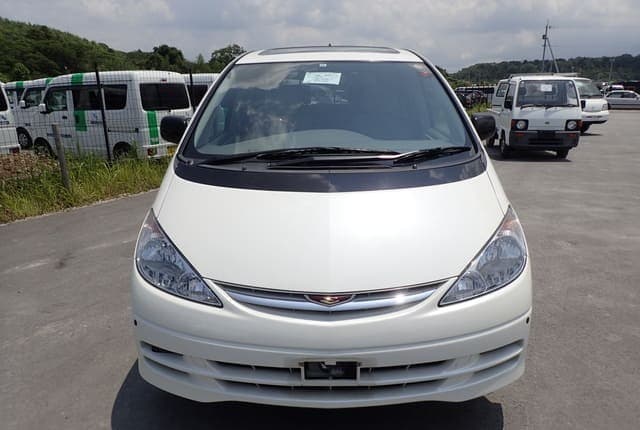 2001 Toyota Estima JDM car for sale — photo 8 of 25