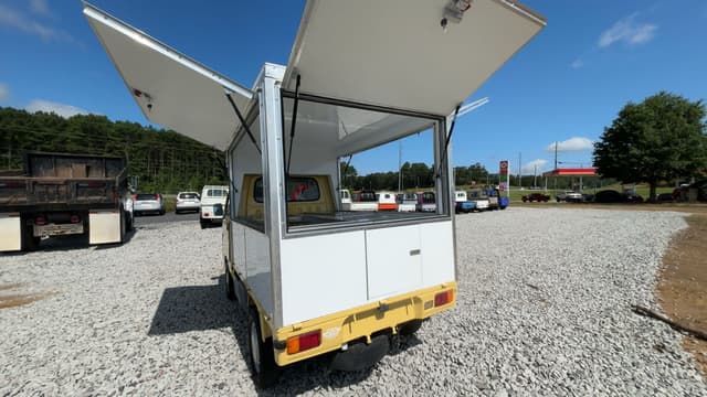 1996 Daihatsu Hijet JDM car for sale — photo 6 of 9