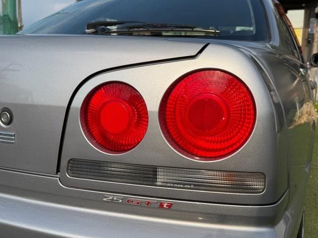1998 Nissan Skyline JDM car for sale — photo 5 of 25
