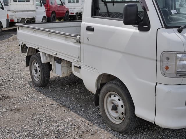 2002 Daihatsu Hijet JDM car for sale — photo 10 of 25