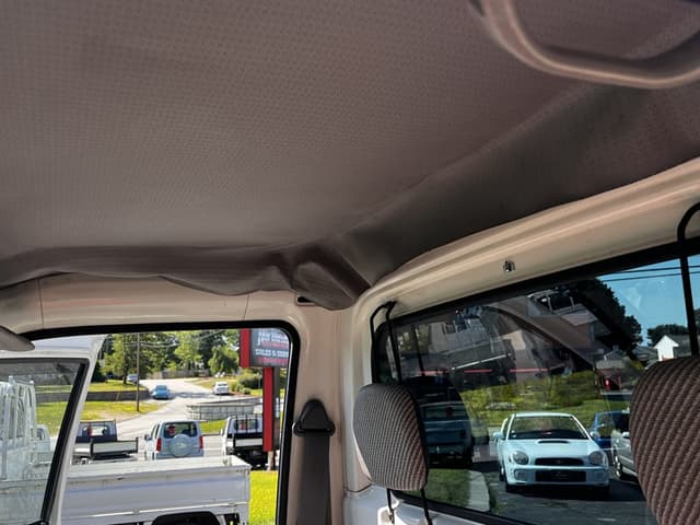 1998 Daihatsu Hijet JDM car for sale — photo 20 of 25