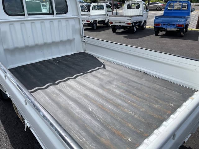 1996 Daihatsu Hijet JDM car for sale — photo 13 of 25