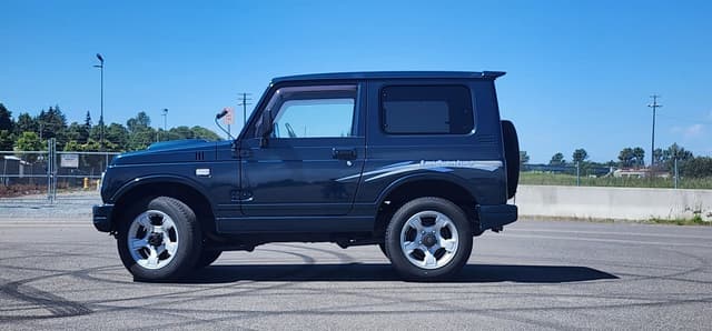 1997 Suzuki Jimny JDM car for sale — photo 2 of 10
