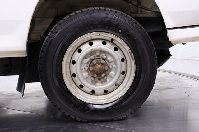 1997 Mitsubishi Delica JDM car for sale — photo 21 of 25