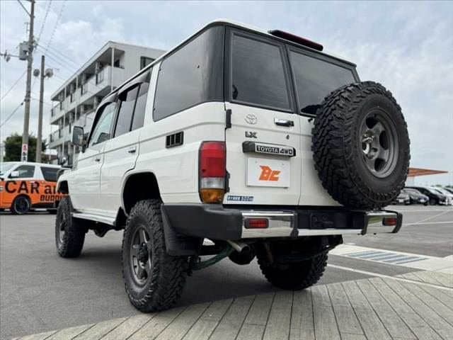 2000 Toyota Land Cruiser JDM car for sale — photo 6 of 15