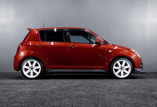 2006 Suzuki Swift JDM car for sale — photo 10 of 18