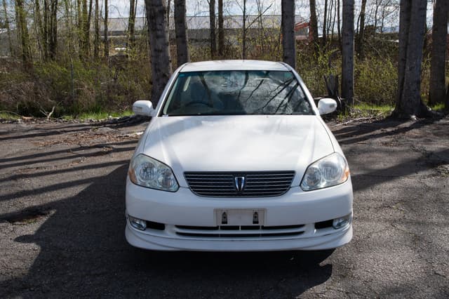 2001 Toyota Mark II JDM car for sale — photo 2 of 15