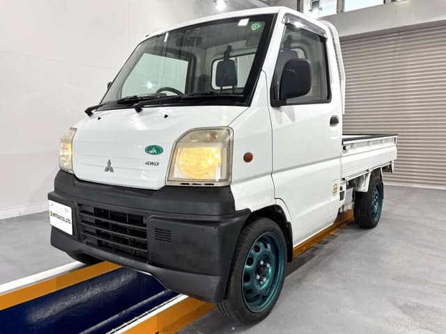 2000 Mitsubishi Minicab JDM car for sale — photo 2 of 25