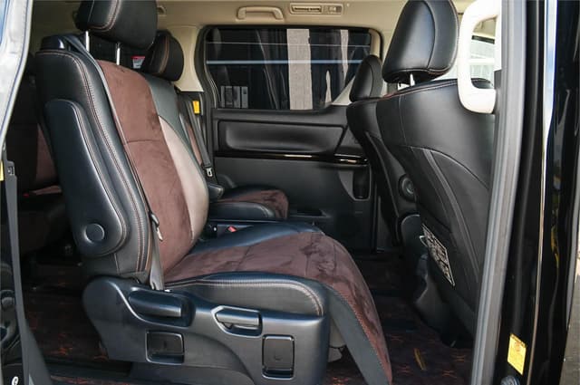 2012 Toyota Alphard JDM car for sale — photo 15 of 25