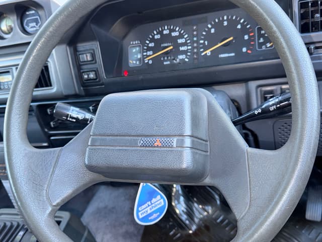 1993 Mitsubishi Delica JDM car for sale — photo 6 of 12