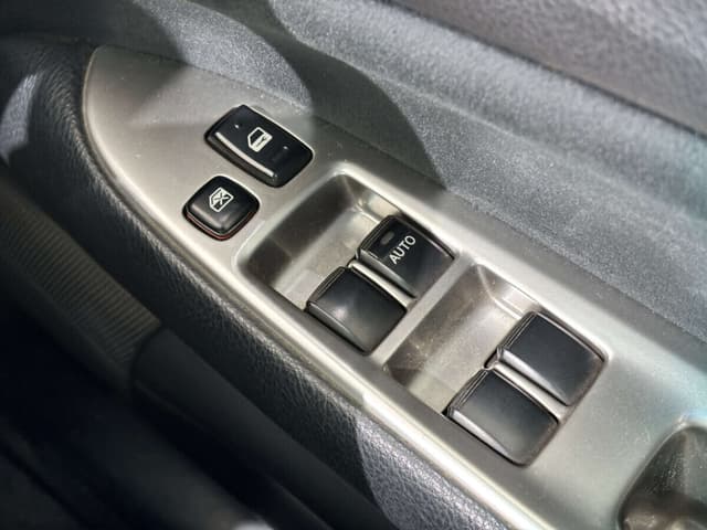2001 Toyota Verossa JDM car for sale — photo 15 of 25