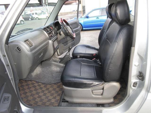 2001 Suzuki Jimny JDM car for sale — photo 7 of 18