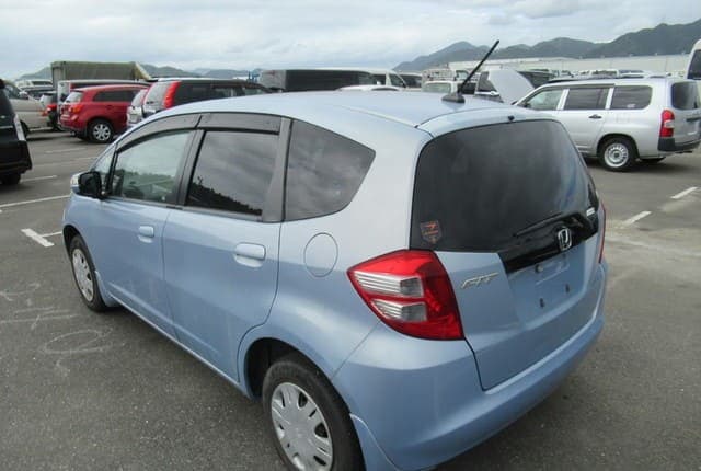 2008 Honda Fit JDM car for sale — photo 3 of 25
