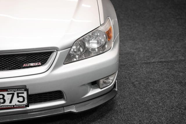 2001 Toyota Altezza JDM car for sale — photo 5 of 16