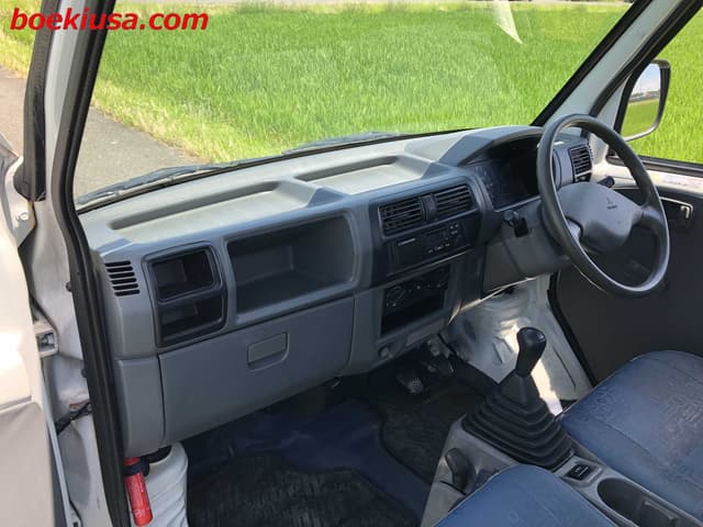 1999 Mitsubishi Minicab JDM car for sale — photo 9 of 21