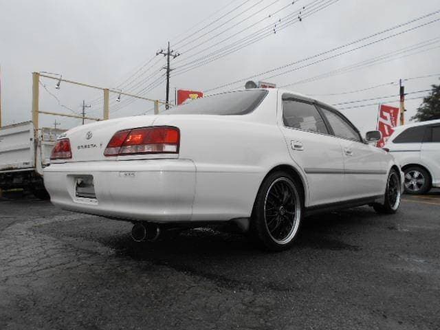 2000 Toyota Cresta JDM car for sale — photo 2 of 17