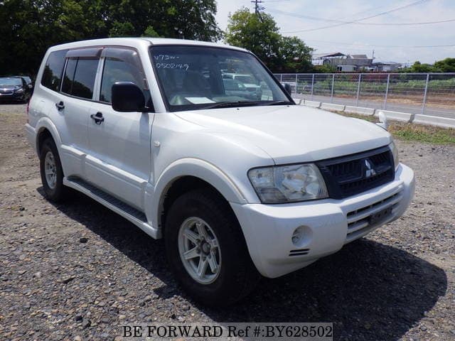 2005 Mitsubishi Pajero JDM car for sale — photo 7 of 25