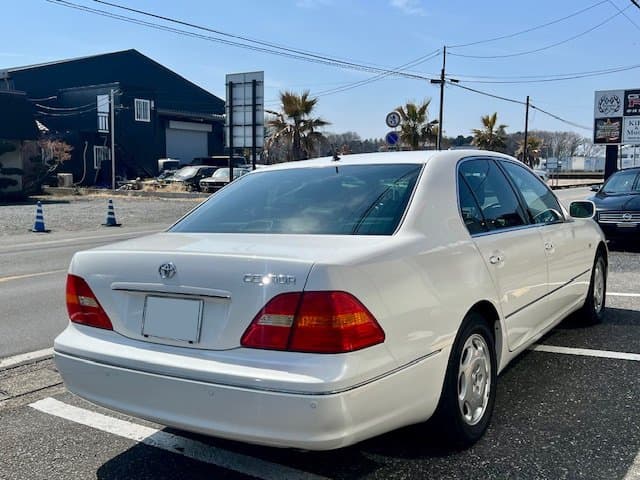 2001 Toyota Celsior JDM car for sale — photo 3 of 25