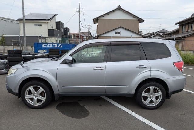 2011 Subaru Forester JDM car for sale — photo 2 of 25