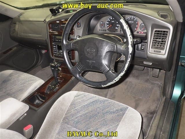 1997 Nissan Stagea JDM car for sale — photo 3 of 6
