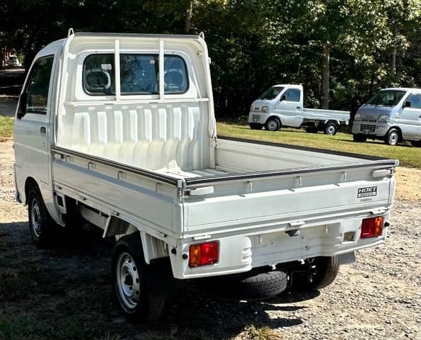 2001 Daihatsu Hijet JDM car for sale — photo 8 of 18