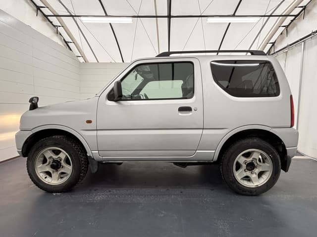 2000 Suzuki Jimny JDM car for sale — photo 3 of 25
