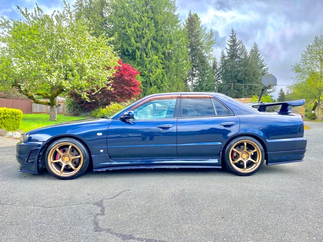 1998 Nissan Skyline JDM car for sale — photo 7 of 19