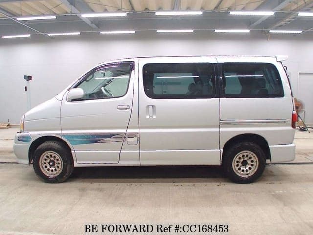 2000 Toyota Regius JDM car for sale — photo 6 of 8