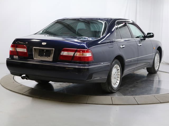 1998 Nissan Cima JDM car for sale — photo 7 of 25