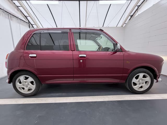 2000 Daihatsu Mira JDM car for sale — photo 6 of 25