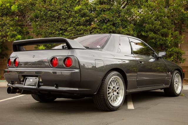 1990 Nissan Skyline JDM car for sale — photo 12 of 25