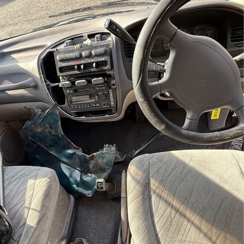 1995 Mitsubishi Delica JDM car for sale — photo 4 of 8