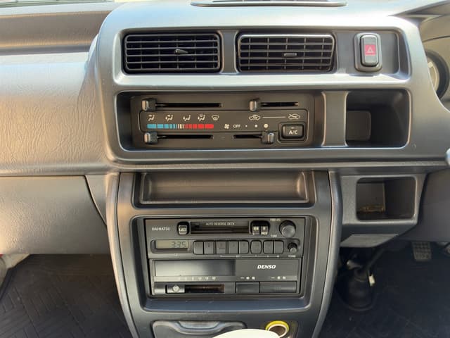 2001 Daihatsu Hijet JDM car for sale — photo 15 of 20