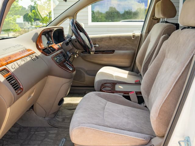 2000 Honda Odyssey JDM car for sale — photo 13 of 15