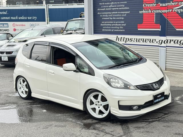 2011 Honda Fit JDM car for sale — photo 6 of 25